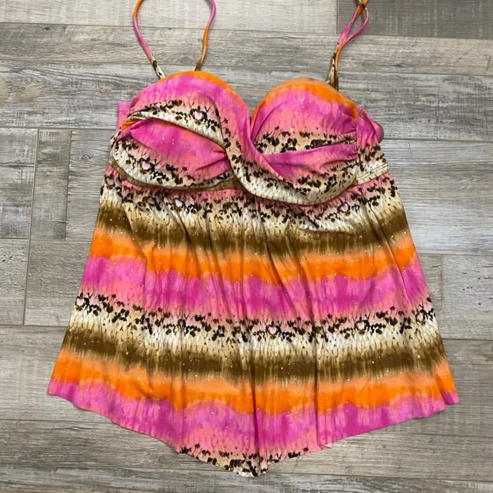 3/15$ Kenneth Cole swimsuit top size S